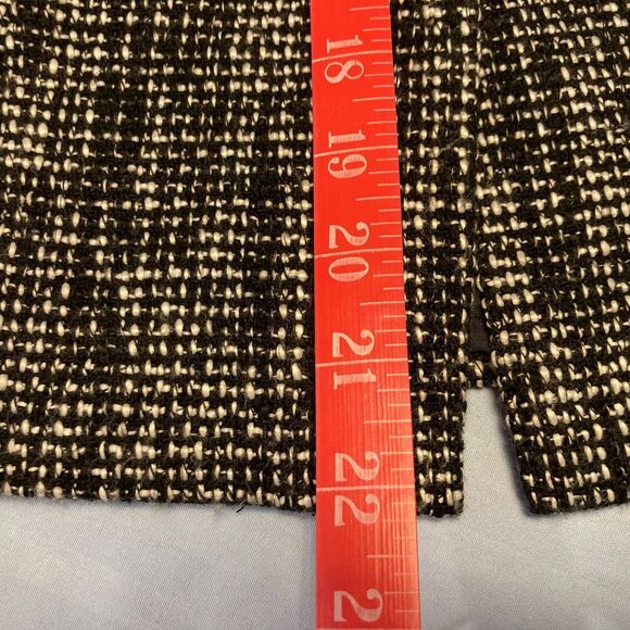 ​Calvin Klein Black White Tweed Pencil Skirt Sz 2 Classic Prep Academia Workwear - Picture 9 of 9